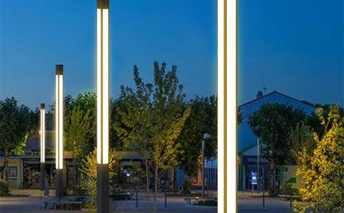 太阳能曲松景观灯定制常见问题与解决方案